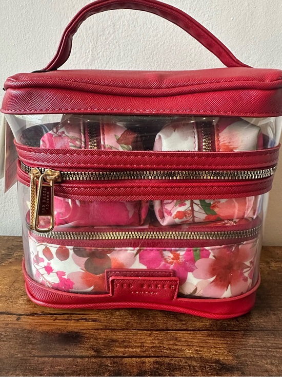 Ted Baker London Handbags - Ted Baker 4 Piece Floral Cosmetic Bag Set with 4 Logo Bags of Various Sizes NWT